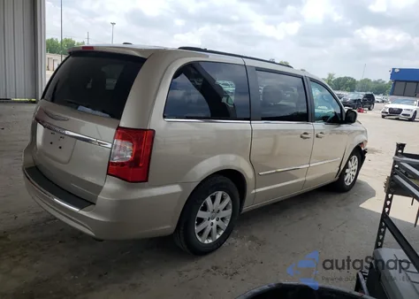 2013 Chrysler Town & Country Touring z USA, uszkodzony, nr VIN 2C4RC1BG5DR518034